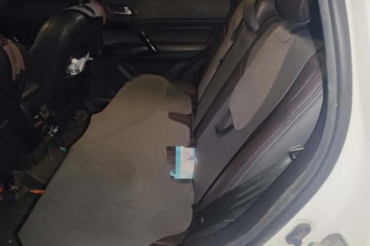 Used GAC Trumpchi GS4 2018 235T Automatic Two-Wheel Drive Elite Millionth Anniversary Edition Left Rear Seat