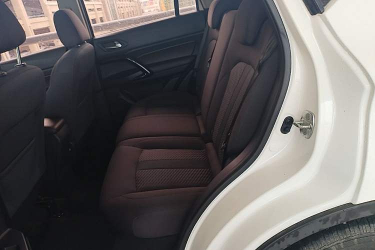 Used GAC Trumpchi GS4 2018 200T Manual Two-Wheel Drive Comfort Edition Left Rear Seat