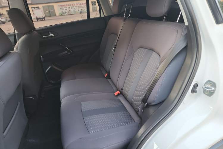 Used GAC Trumpchi GS4 2018 200T G-DCT Two-Wheel Drive Comfort Edition Left Rear Seat