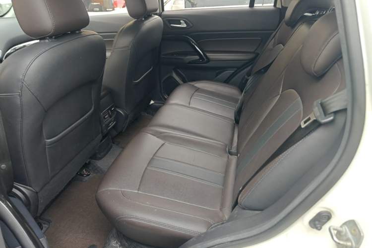 Used GAC Trumpchi GS4 2018 200T G-DCT Two-Wheel Drive Elite Edition Left Rear Seat