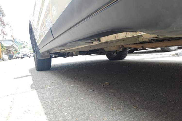 Used GAC Trumpchi GS4 2018 235T Automatic Two-Wheel Drive Elite Edition Left Side Sill