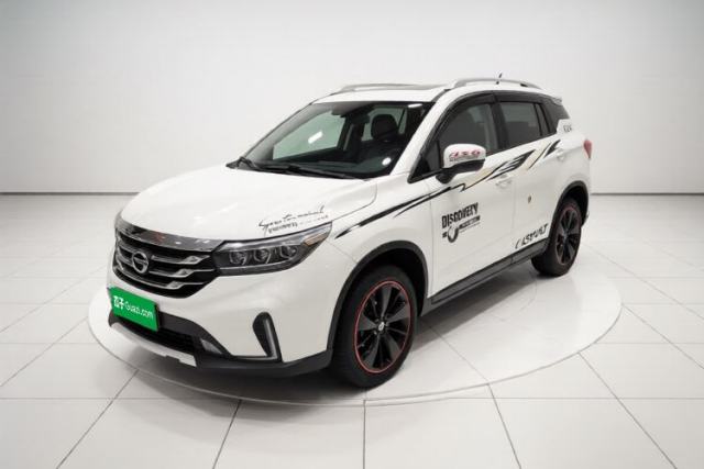 Ojetý GAC Trumpchi GS4 2018 235T Automatic Two-Wheel Drive Luxury Smart Connectivity Millionth Anniversary Edition