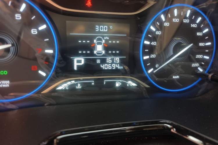 Used GAC Trumpchi GS4 2018 235T Automatic Two-Wheel Drive Luxury Smart Connectivity Version Odometer Close Up