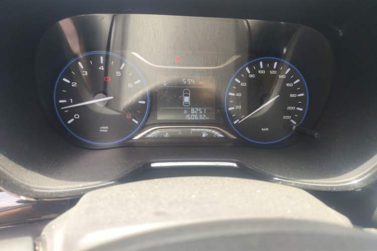 Used GAC Trumpchi GS4 2018 200T Manual Two-Wheel Drive Elite Edition Odometer Close Up