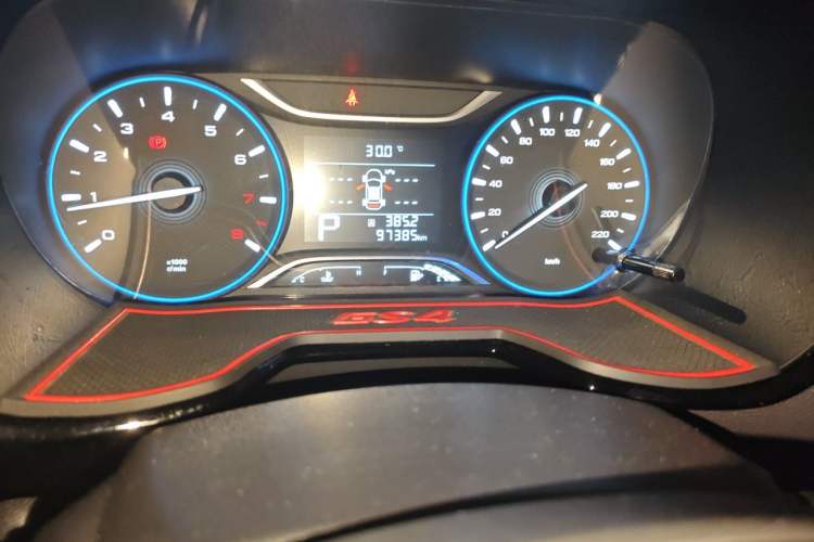 Used GAC Trumpchi GS4 2018 235T Automatic Two-Wheel Drive Luxury Smart Connectivity Version Odometer Close Up