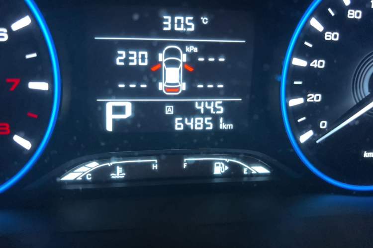 Used GAC Trumpchi GS4 2018 235T Automatic Two-Wheel Drive Luxury Smart Connectivity Millionth Anniversary Edition Odometer Close Up