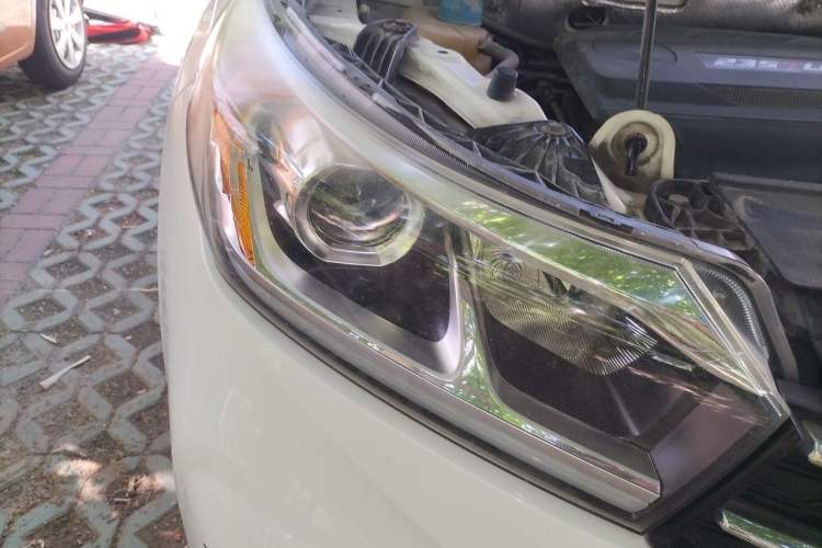 Used GAC Trumpchi GS4 2018 235T Manual Two-Wheel Drive Luxury Edition Right Front Headlight