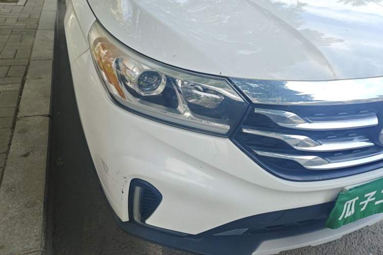 Used GAC Trumpchi GS4 2018 235T Automatic Two-Wheel Drive Elite Edition Right Front Headlight