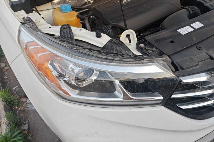 Used GAC Trumpchi GS4 2018 235T Automatic Two-Wheel Drive Elite Edition Right Front Headlight