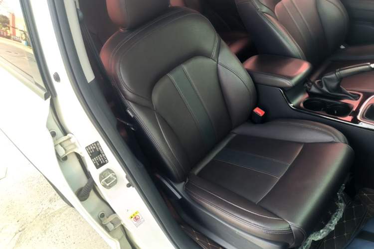 Used GAC Trumpchi GS4 2018 235T Manual Two-Wheel Drive Elite Edition Right Front Seat