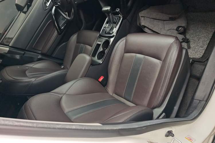 Used GAC Trumpchi GS4 2018 235T Automatic Two-Wheel Drive Luxury Smart Connectivity Version Right Front Seat