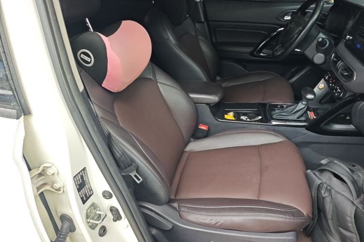 Used GAC Trumpchi GS4 2018 235T Automatic Two-Wheel Drive Luxury Smart Connectivity Millionth Anniversary Edition Right Front Seat