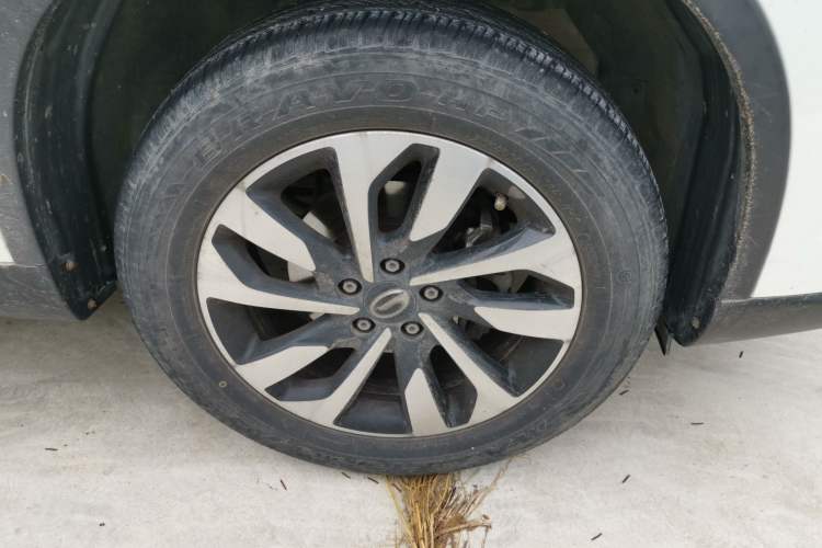 Used GAC Trumpchi GS4 2018 200T Manual Two-Wheel Drive Elite Edition Right Front Wheel Hub