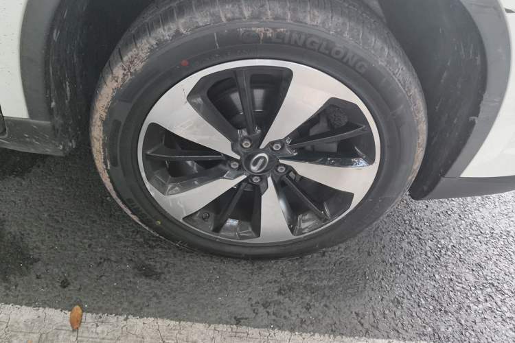 Used GAC Trumpchi GS4 2018 235T Automatic Two-Wheel Drive Luxury Smart Connectivity Millionth Anniversary Edition Right Front Wheel Hub