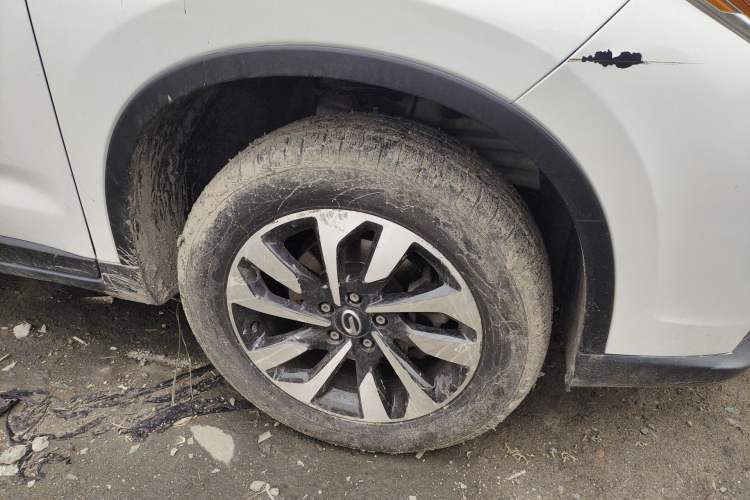 Used GAC Trumpchi GS4 2018 235T Automatic Two-Wheel Drive Elite Edition Right Front Wheel Hub