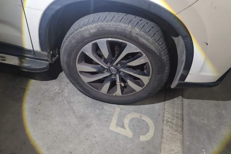 Used GAC Trumpchi GS4 2018 235T Automatic Two-Wheel Drive Elite Millionth Anniversary Edition Right Front Wheel Hub
