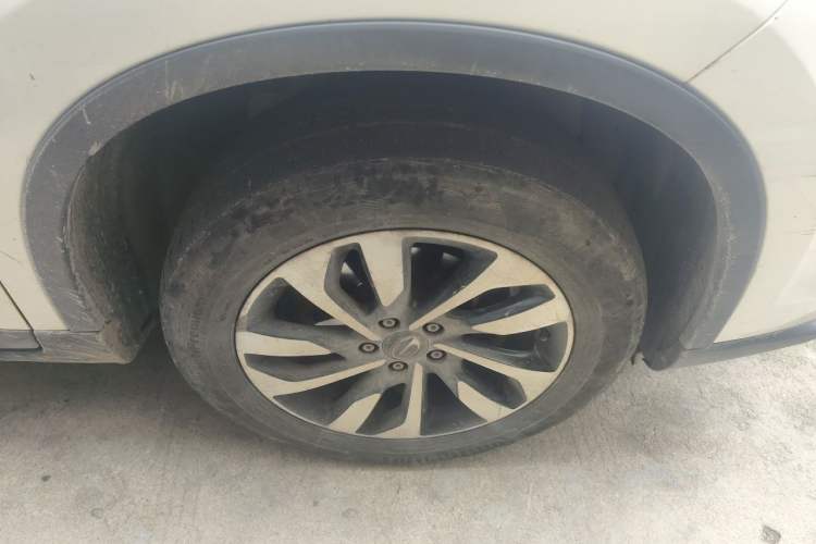 Used GAC Trumpchi GS4 2018 200T Manual Two-Wheel Drive Elite Edition Right Front Wheel Hub