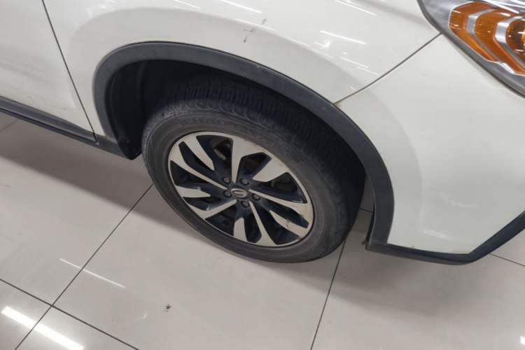 Used GAC Trumpchi GS4 2018 200T G-DCT Two-Wheel Drive Elite Edition Right Front Wheel Hub