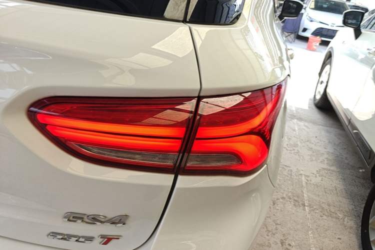 Used GAC Trumpchi GS4 2018 235T Manual Two-Wheel Drive Elite Edition Right Rear Taillight