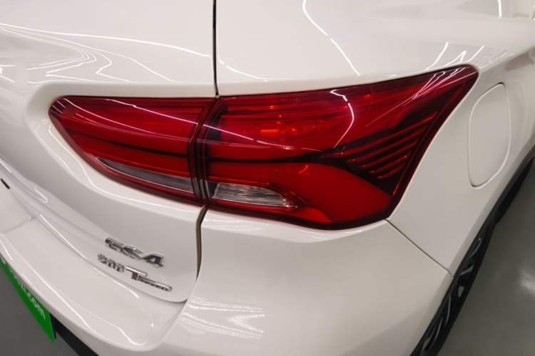 Used GAC Trumpchi GS4 2018 200T G-DCT Two-Wheel Drive Elite Edition Right Rear Taillight