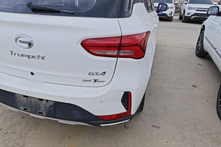 Used GAC Trumpchi GS4 2018 200T G-DCT Two-Wheel Drive Elite Edition Right Rear Taillight