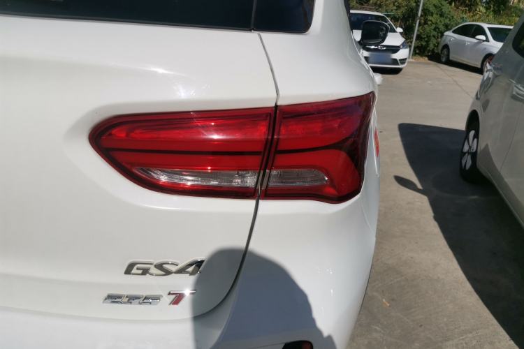 Used GAC Trumpchi GS4 2018 235T Automatic Two-Wheel Drive Elite Millionth Anniversary Edition Right Rear Taillight