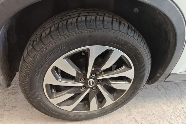 Used GAC Trumpchi GS4 2018 235T Manual Two-Wheel Drive Elite Edition Right Rear Wheel Hub