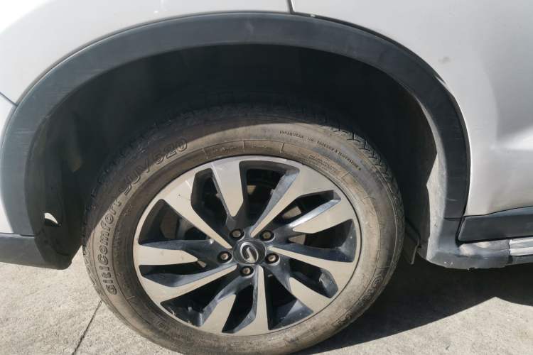Used GAC Trumpchi GS4 2018 235T Automatic Two-Wheel Drive Elite Millionth Anniversary Edition Right Rear Wheel Hub