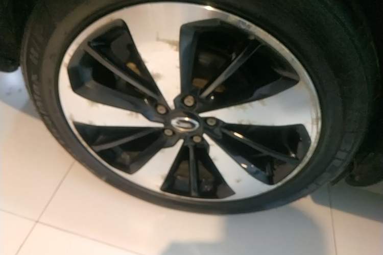 Used GAC Trumpchi GS4 2018 235T Automatic Two-Wheel Drive Luxury Smart Connectivity Millionth Anniversary Edition Right Rear Wheel Hub