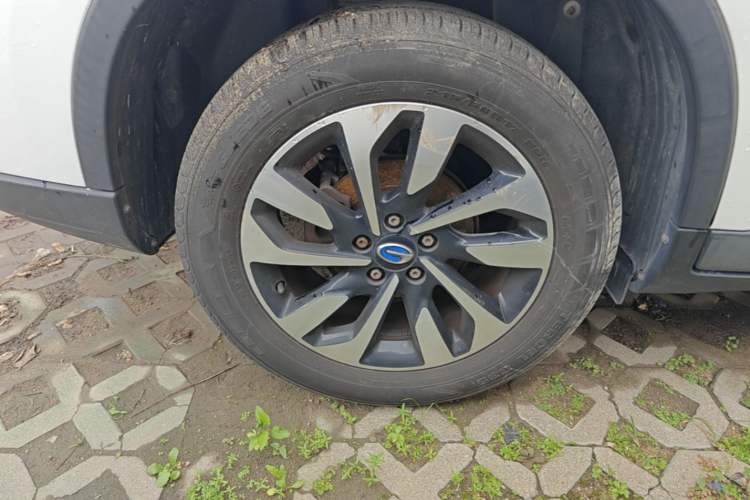Used GAC Trumpchi GS4 2018 200T G-DCT Two-Wheel Drive Elite Edition Right Rear Wheel Hub