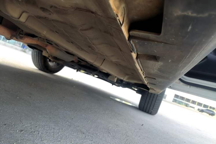 Used GAC Trumpchi GS4 2018 235T Manual Two-Wheel Drive Elite Edition Right Side Sill
