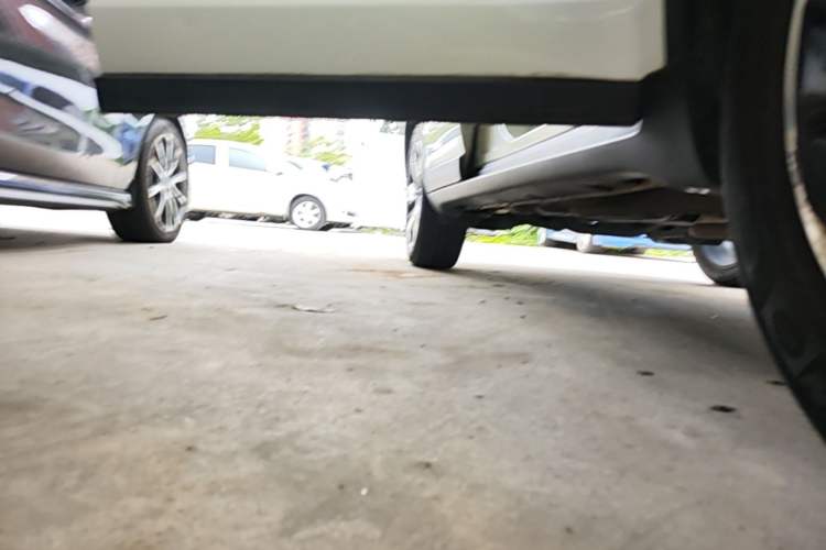 Used GAC Trumpchi GS4 2018 235T Automatic Two-Wheel Drive Luxury Smart Connectivity Version Right Side Sill