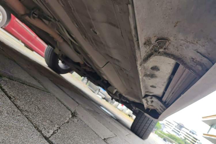 Used GAC Trumpchi GS4 2018 235T Automatic Two-Wheel Drive Luxury Smart Connectivity Version Right Side Sill
