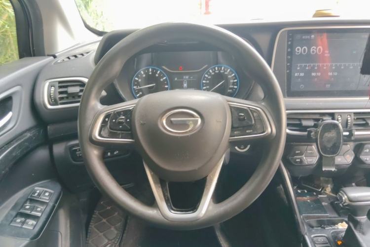Used GAC Trumpchi GS4 2018 235T Automatic Two-Wheel Drive Elite Edition Steering Wheel