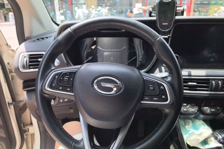 Used GAC Trumpchi GS4 2018 235T Automatic Two-Wheel Drive Luxury Smart Connectivity Millionth Anniversary Edition Steering Wheel