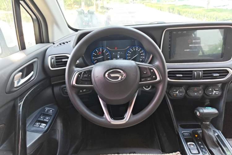 Used GAC Trumpchi GS4 2018 235T Automatic Two-Wheel Drive Elite Edition Steering Wheel