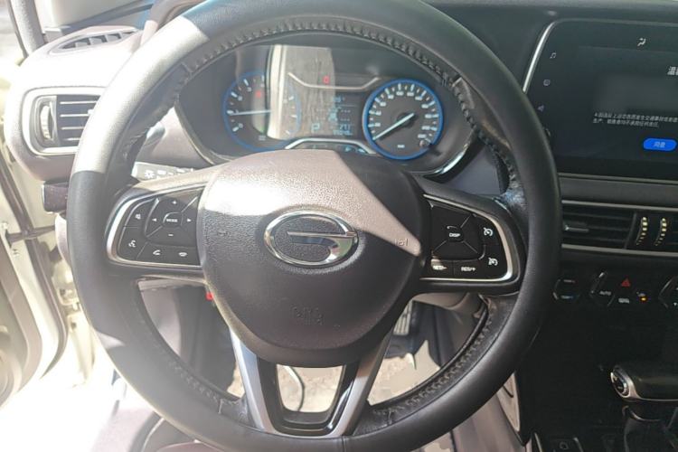 Used GAC Trumpchi GS4 2018 235T Automatic Two-Wheel Drive Luxury Smart Connectivity Millionth Anniversary Edition Steering Wheel