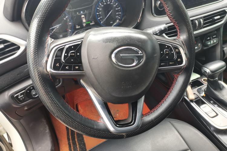 Used GAC Trumpchi GS4 2018 235T Automatic All-Wheel Drive Luxury Smart Connectivity Model Steering Wheel