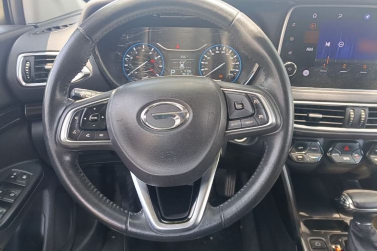 Used GAC Trumpchi GS4 2018 235T Automatic Two-Wheel Drive Luxury Smart Connectivity Version Steering Wheel
