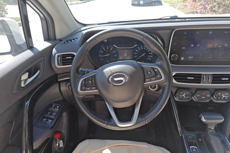 Used GAC Trumpchi GS4 2018 235T Automatic Two-Wheel Drive Luxury Smart Connectivity Millionth Anniversary Edition Steering Wheel