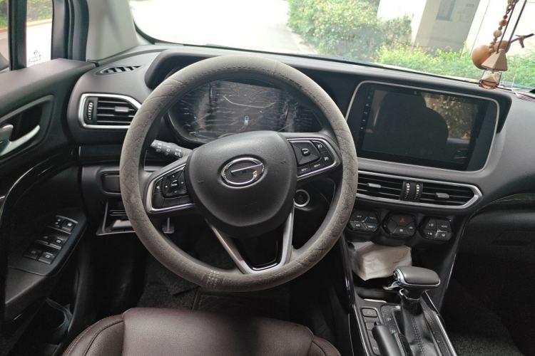 Used GAC Trumpchi GS4 2018 200T G-DCT Two-Wheel Drive Elite Edition Steering Wheel