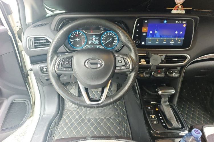 Used GAC Trumpchi GS4 2018 235T Automatic Two-Wheel Drive Luxury Smart Connectivity Millionth Anniversary Edition Steering Wheel