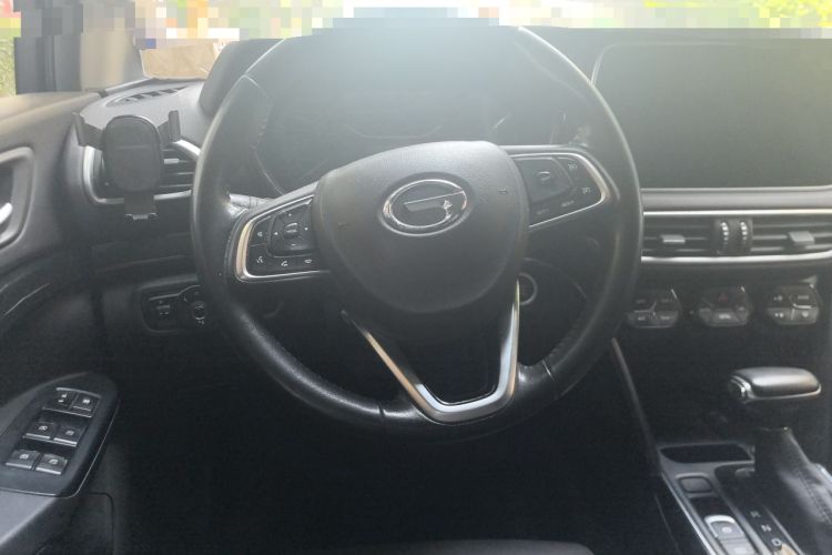 Used GAC Trumpchi GS4 2018 235T Automatic Two-Wheel Drive Luxury Smart Connectivity Version Steering Wheel