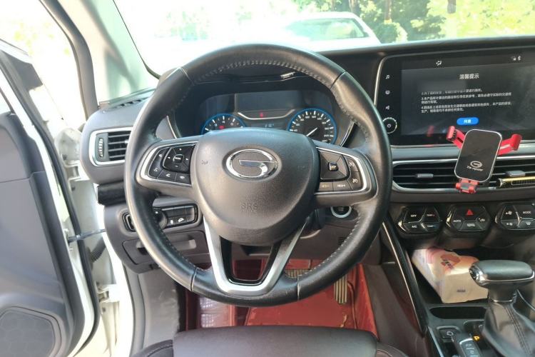 Used GAC Trumpchi GS4 2018 235T Automatic Two-Wheel Drive Luxury Smart Connectivity Millionth Anniversary Edition Steering Wheel