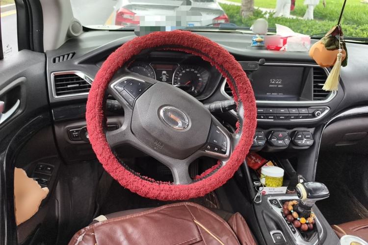Used GAC Trumpchi GS4 2018 235T Automatic Two-Wheel Drive Luxury Smart Connectivity Version Steering Wheel