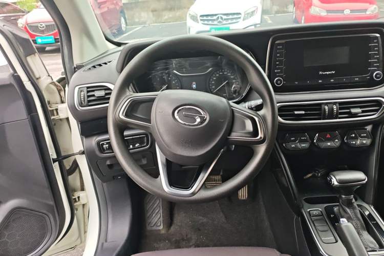 Used GAC Trumpchi GS4 2018 200T G-DCT Two-Wheel Drive Comfort Edition Steering Wheel
