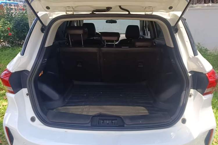 Used GAC Trumpchi GS4 2018 235T Automatic Two-Wheel Drive Luxury Smart Connectivity Version Trunk