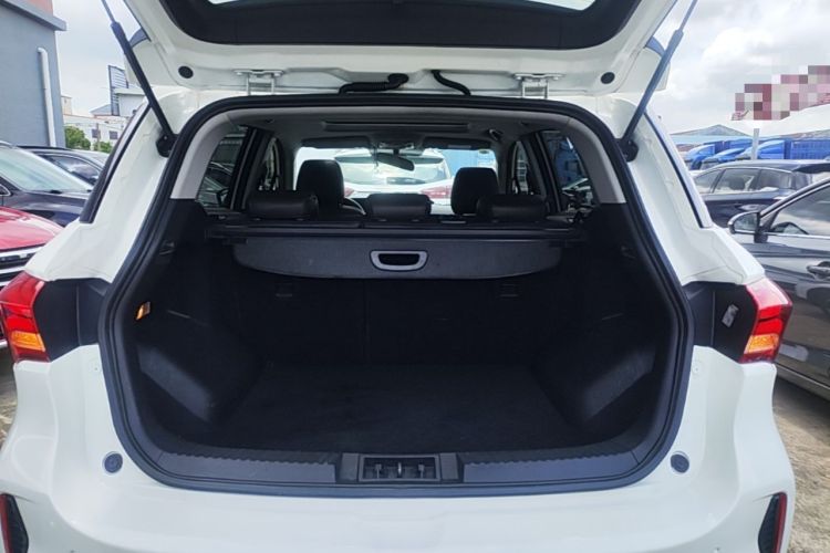 Used GAC Trumpchi GS4 2018 235T Manual Two-Wheel Drive Luxury Edition Trunk
