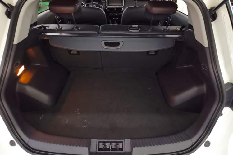 Used GAC Trumpchi GS4 2018 200T G-DCT Two-Wheel Drive Elite Edition Trunk
