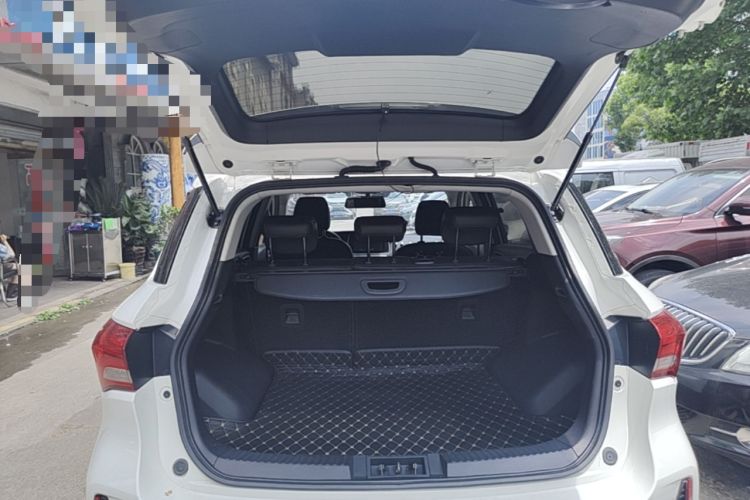 Used GAC Trumpchi GS4 2018 235T Automatic Two-Wheel Drive Elite Edition Trunk